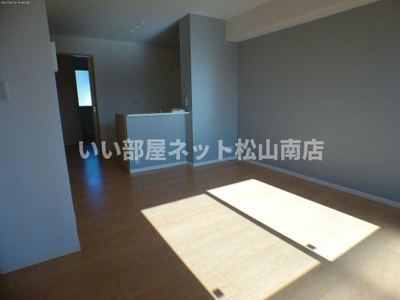 【居間・リビング】 | エスポワール鷹子