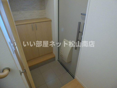 【玄関】 | エスポワール鷹子