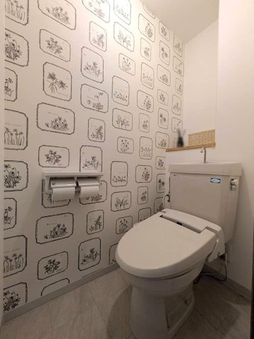アルファステイツ西市ツインズIのトイレ|◆令和4年2月に設備新設！洗浄付きトイレはトイレットペーパーの使用量が減ったり、感染症の予防にも効果的です。