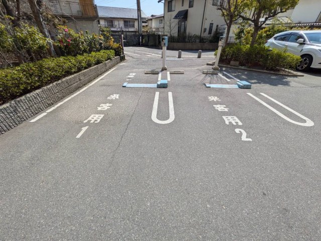 アルファステイツ西市ツインズIの駐車場|◆来客用駐車場も2台分あります。（有料）