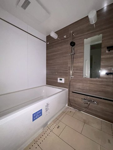 【浴室】 | 那珂川ヒルズ | 同タイプの別の階の写真です。現況優先です。
