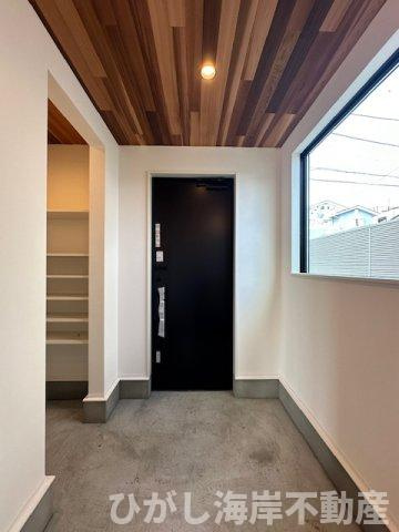 藤沢市片瀬山１丁目　新築戸建　全2棟の玄関|玄関