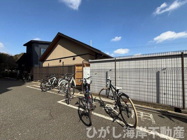 サンクタス湘南藤沢アネーロの丘の駐輪場|敷地内駐輪場