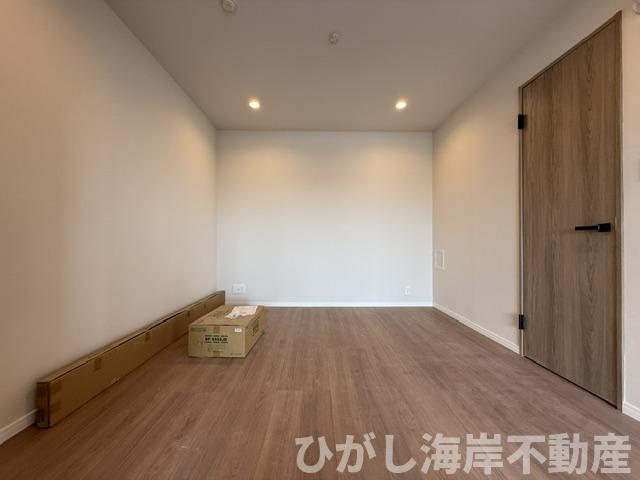 サンクタス湘南藤沢アネーロの丘の子供部屋|6月8日撮影　新規リフォーム中　6.9帖　洋室
