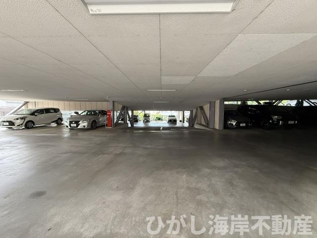 サンクタス湘南藤沢アネーロの丘の駐車場|敷地内駐車場