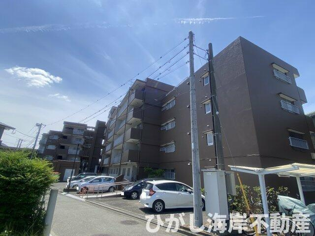 ネオハイツ茅ケ崎の駐車場|敷地内駐車場