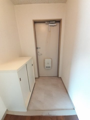 エルディム落合南Ｂの玄関|落ち着いた玄関です