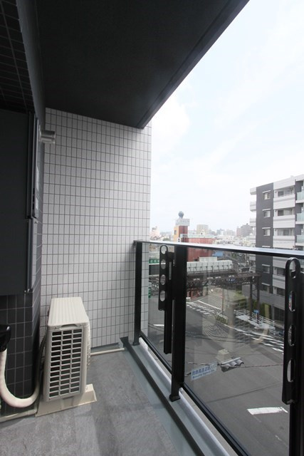 レアライズ曳舟のバルコニー