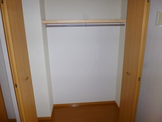 グッディ亀山Ａの収納|ちょっとした収納スペースも充実しています