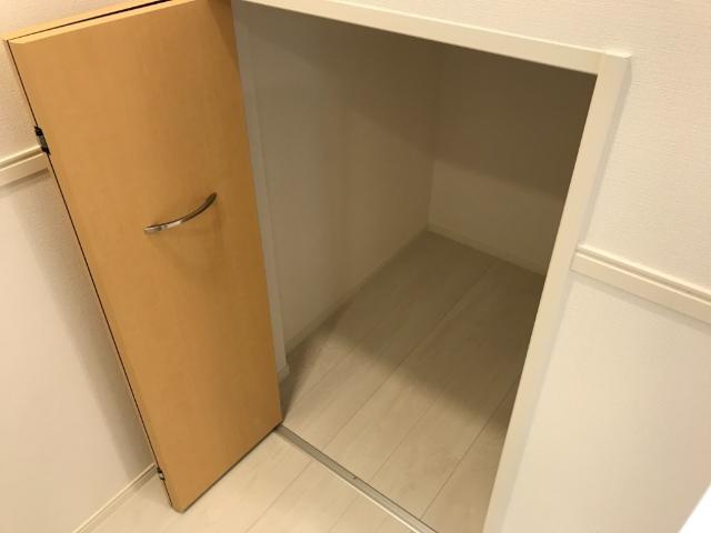 Sun SaisonⅡの収納|階段下