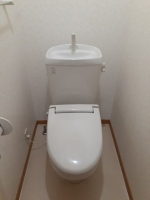 【トイレ】 | アンシャンテ | ゆったりとした空間のトイレです