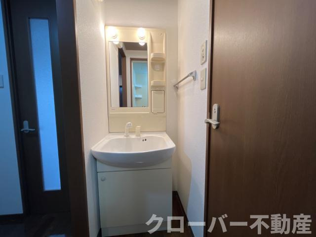 クレインコートの洗面所|洗髪洗面化粧台