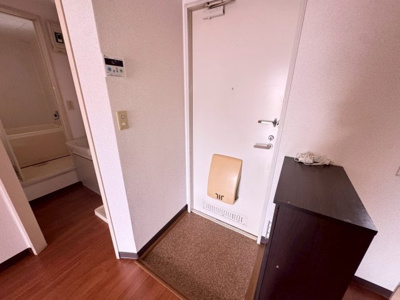 【玄関】 | コーポ・あーさ寺尾