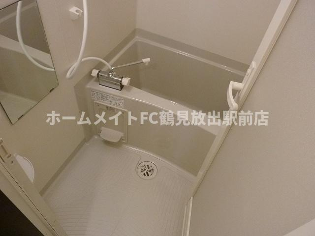 東大阪市稲田新町２丁目のハイツの浴室