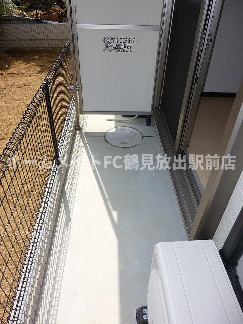東大阪市稲田新町２丁目のハイツのバルコニー