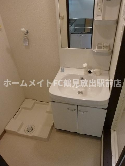 東大阪市稲田新町２丁目のハイツの洗面所