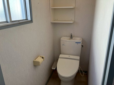 【トイレ】 | 新島町貸事務所 | トイレは2カ所あります。