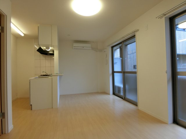 プランドールⅢの居間・リビング