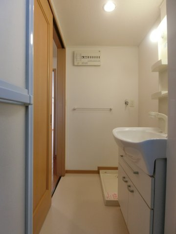 アルマーニ　Ⅱの洗面所