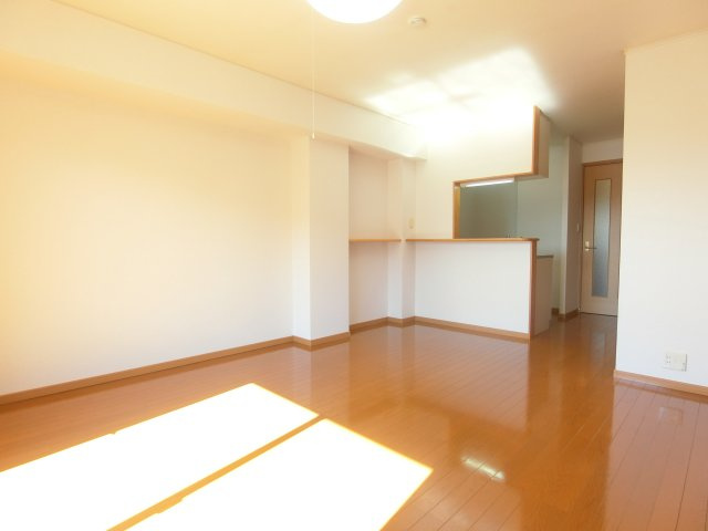 アルマーニ　Ⅱの居間・リビング
