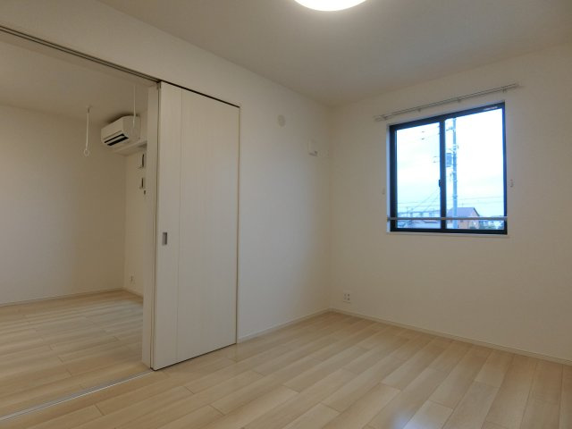 リアン　Ｔ　Ｃの洋室