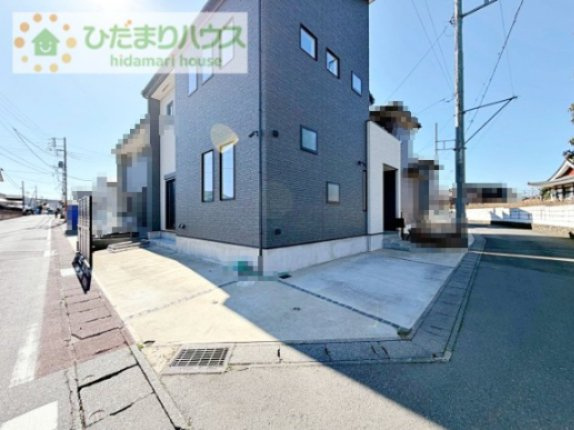 【駐車場】 | 守谷市百合ヶ丘3丁目　中古戸建 | 駐車場はL字型に2台駐車可能！