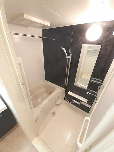 アン　ノ　アン　グランデの浴室