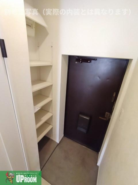 フレンドリー野木森の玄関