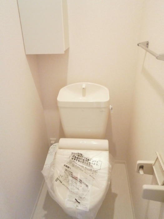 パレスプリメーロのトイレ|落ち着いた色調のトイレです