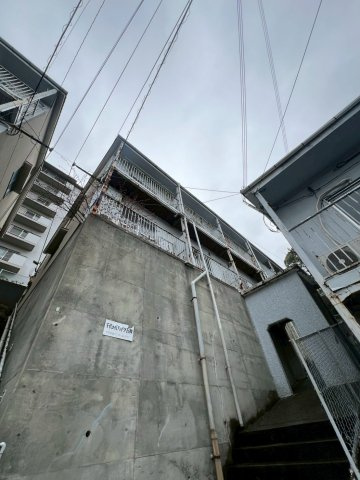 千代が丘ハイツB棟の外観