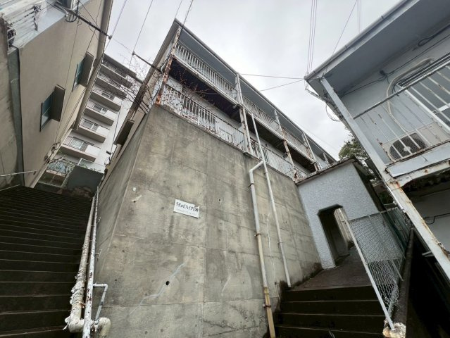 千代が丘ハイツB棟の外観