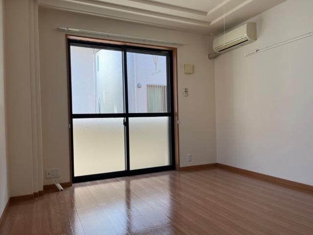 グランドコート弥生の居間・リビング|室内