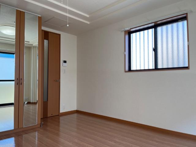 グランドコート弥生の内装|寝室