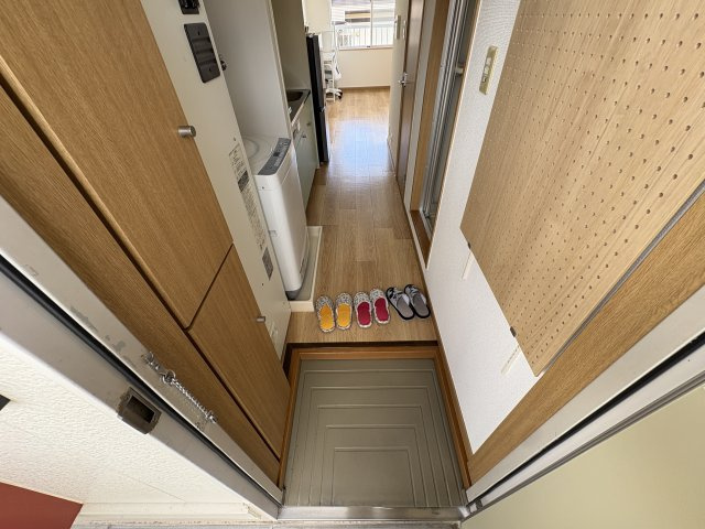 サンフレーズ東町2の玄関