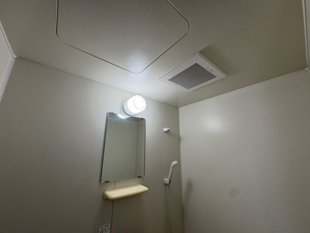 サンフレーズ東町2の浴室