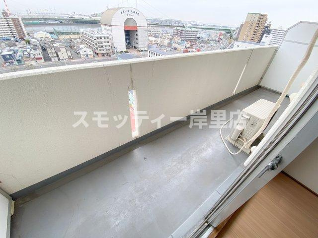 ノアーズアーク住之江のバルコニー
