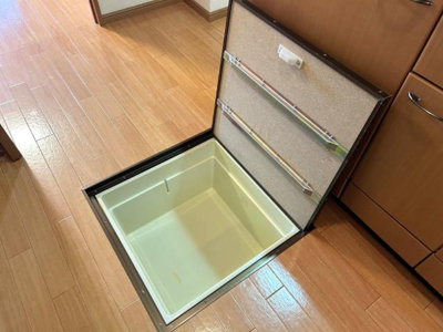 【収納】 | レゾン　ドゥ　ヴィーヴル | 床下収納