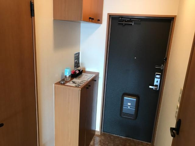 【収納】 | プロニティハウス | 吊り戸付きのカウンター下駄箱