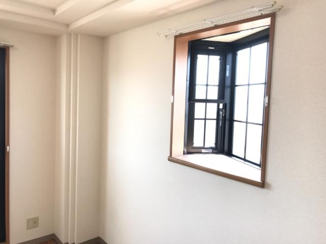 【内装】 | プロニティハウス | 出窓付きで日当たり風通し良好