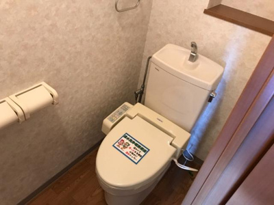 【トイレ】 | プロニティハウス | 冬も快適な温水暖房便座　棚あり