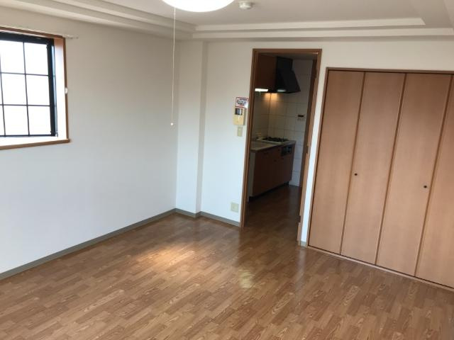 【内装】 | プロニティハウス | 角部屋　エアコンと照明付