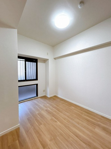 リフォーム　中古マンション　ダイアパレス長良西町　平成9年築の洋室|東側洋室