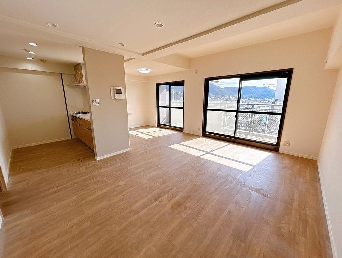 リフォーム　中古マンション　ダイアパレス長良西町　平成9年築の居間・リビング