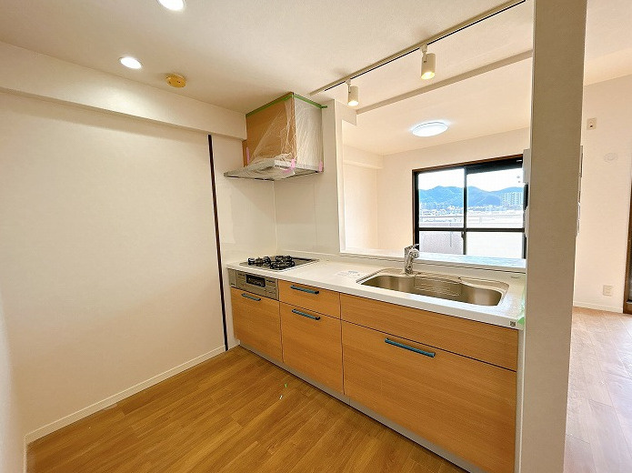 リフォーム　中古マンション　ダイアパレス長良西町　平成9年築のキッチン