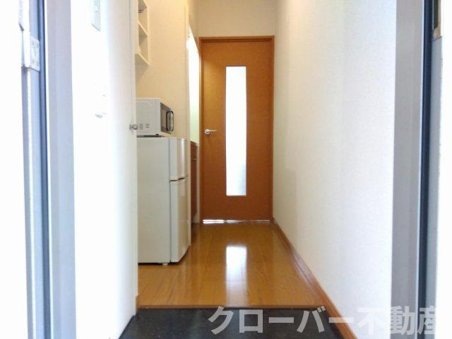 レオパレス富士見の玄関