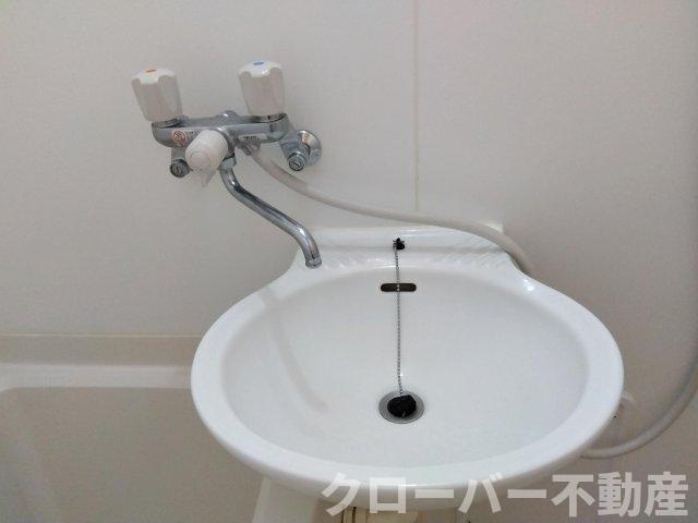 レオパレス富士見の洗面所