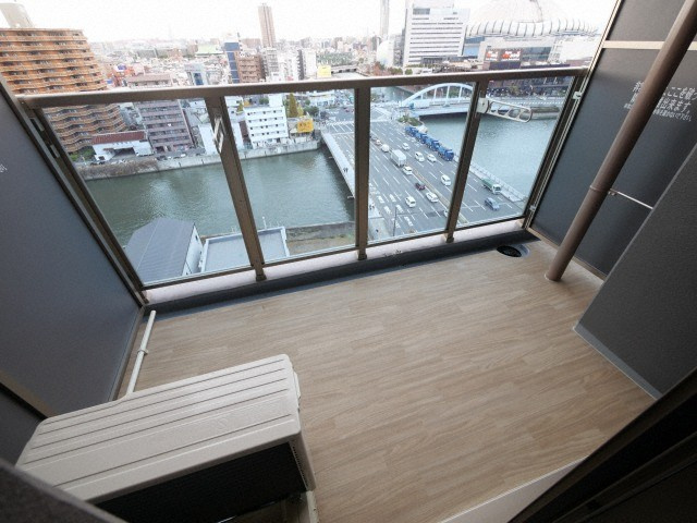 エグゼ難波WESTリバーのバルコニー