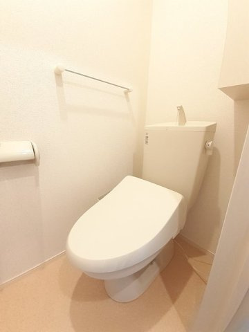 クラール　安宅Ｃのトイレ|落ち着いたトイレです