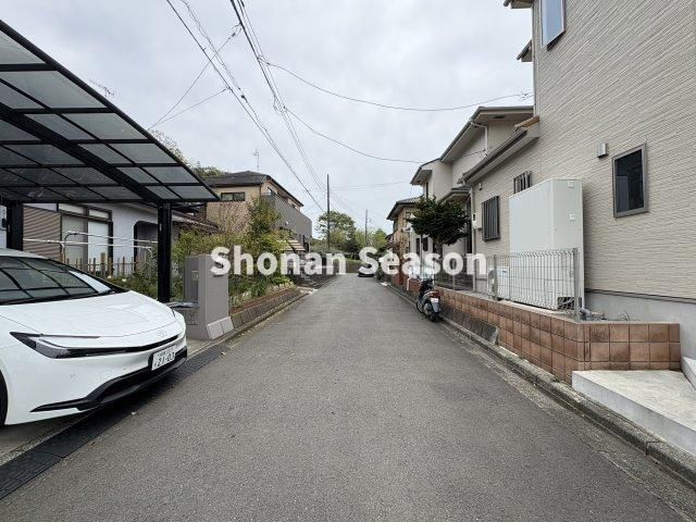 【前面道路含む現地写真】