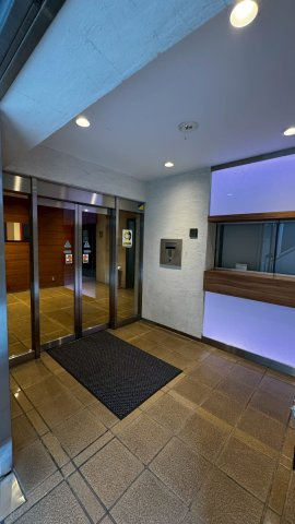 アルファコンフォート福岡西新のエントランス